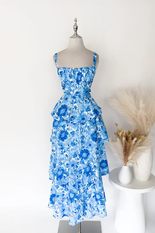 Women's Sweetheart Collar DressesDarcy Floral Maxi Dress - Blue