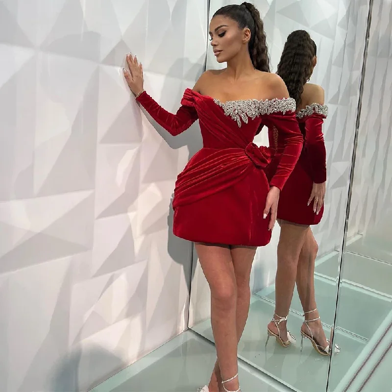 Women's Boat Collar DressesRed Velvet Cocktail Dress Mini Off the Shoulder Long Sleeves Gown Short Sparkle Crystal A Line Sexy Birthday Party